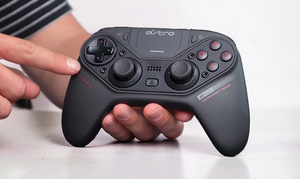 Why it's a cult favourite -The ASTRO C40 TR Wireless Controller